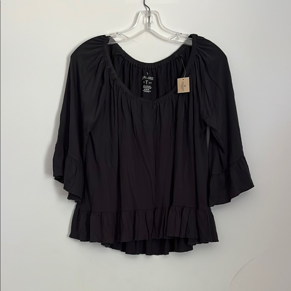 American Eagle soft & sexy T